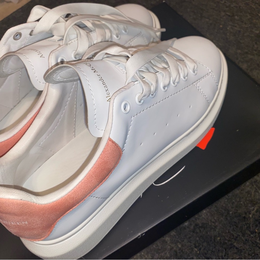 Alexander McQueens size 45